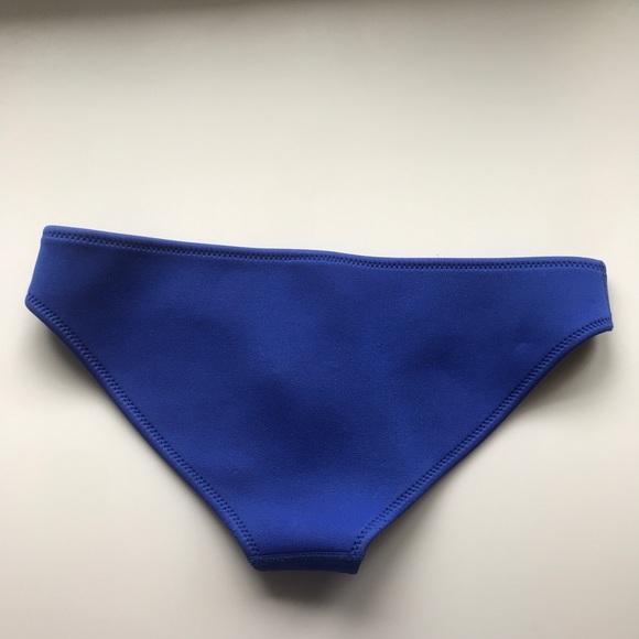 Triangl Penny wanderlust white mesh & blue bikini - Picture 8 of 8